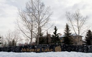 McKenzie-Lake---sign---web