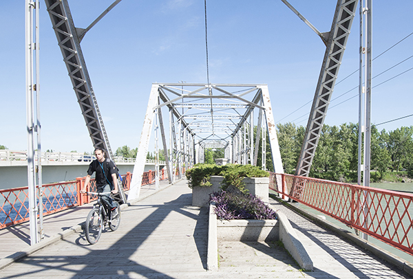 Hextall Bridge, once used for cable cars, today is a pedestrian bridge Hextall Bridge, once used for cable cars, today is a pedestrian bridge