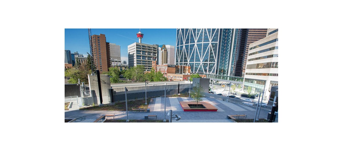 The new Rooftop Plaza in downtown Calgary is accessible from the Plus-15 bridge from the Telus office building to the Delta Calgary Downtown. Photo courtesy City of Calgary