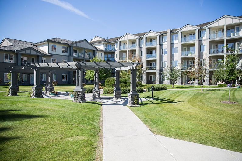 Lake Bonavista Village Retirement Residence provides a variety of activities and amenities for residents, including a putting green, fitness room, heated pool and library.
Adrian Shellard / For CREB®Now