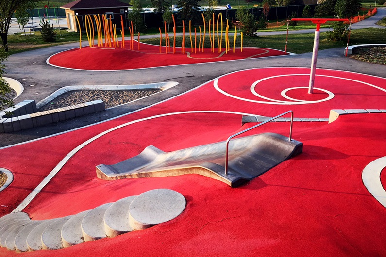 Prairie Winds Park is equipped with a water park – featuring a spray pad, wading pool and Calgary’s first outdoor lazy river – as well as a unique playground area called the playscape.
Courtesy Calgary Parks