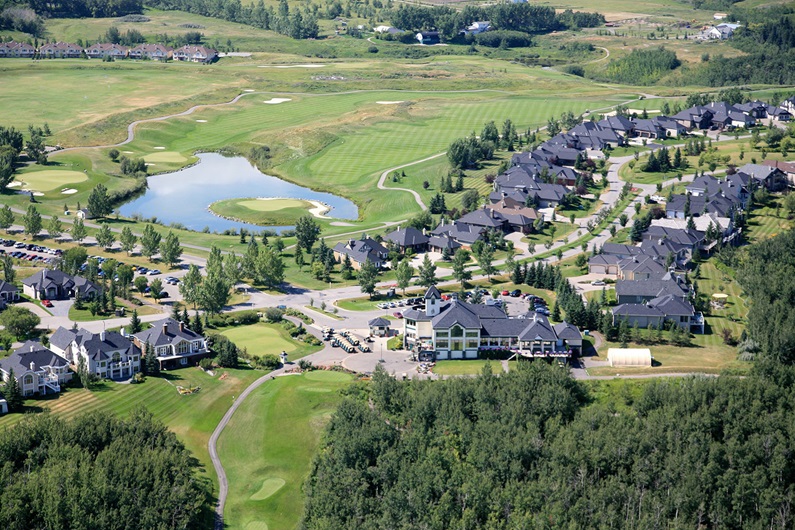 The cornerstone of Heritage Pointe is the Heritage Pointe Golf Club – a public, 27-hole course that was carved out of former farmland south of Calgary more than 20 years ago.
Courtesy Heritage Pointe Properties 