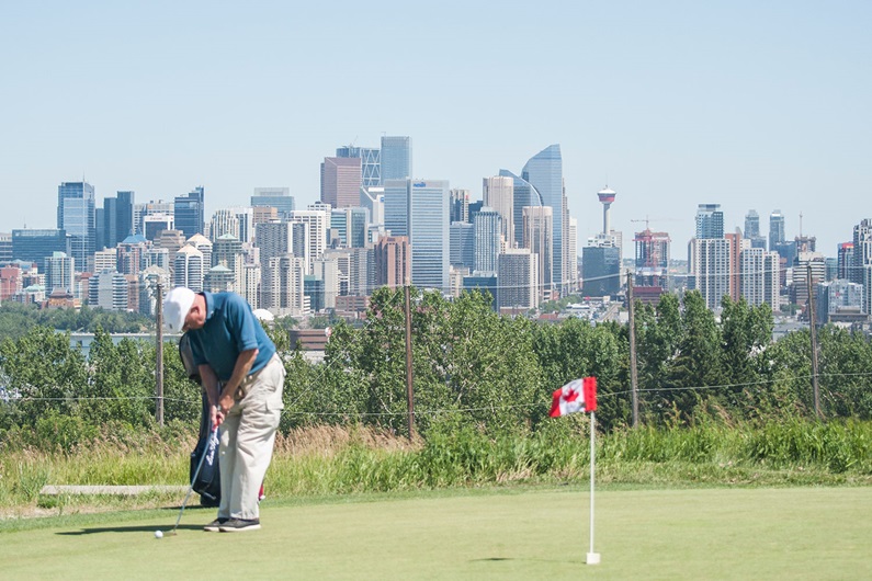 Shaganappi Point Golf Course. Photos, Cody Stuart / CREB®Now