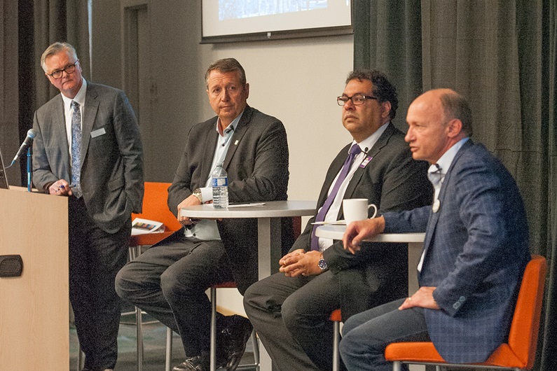 CREB® CEO Alan Tennant (left) moderated the discussion, as Bill Smith, Mayor Naheed Nenshi and Andre Chabot shared their views on housing-related issues.
Cody Stuart / CREB®Now