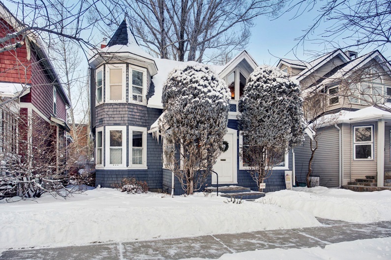 Many of Calgary's 100-year-old homes are still standing and still in demand among homebuyers. 
Courtesy Halyna Tataryn