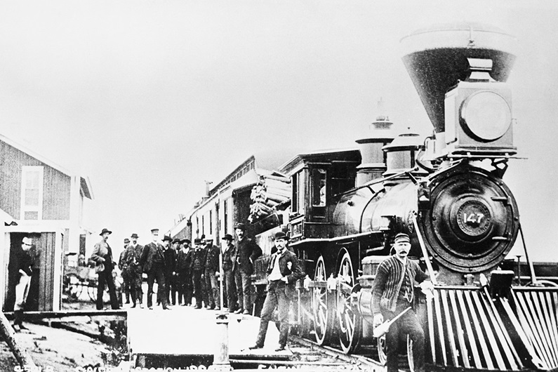 1884 Canadian Pacific Railway passenger train with locomotive 147, Calgary, Alberta.
Glenbow Museum Archive, NA-967-12