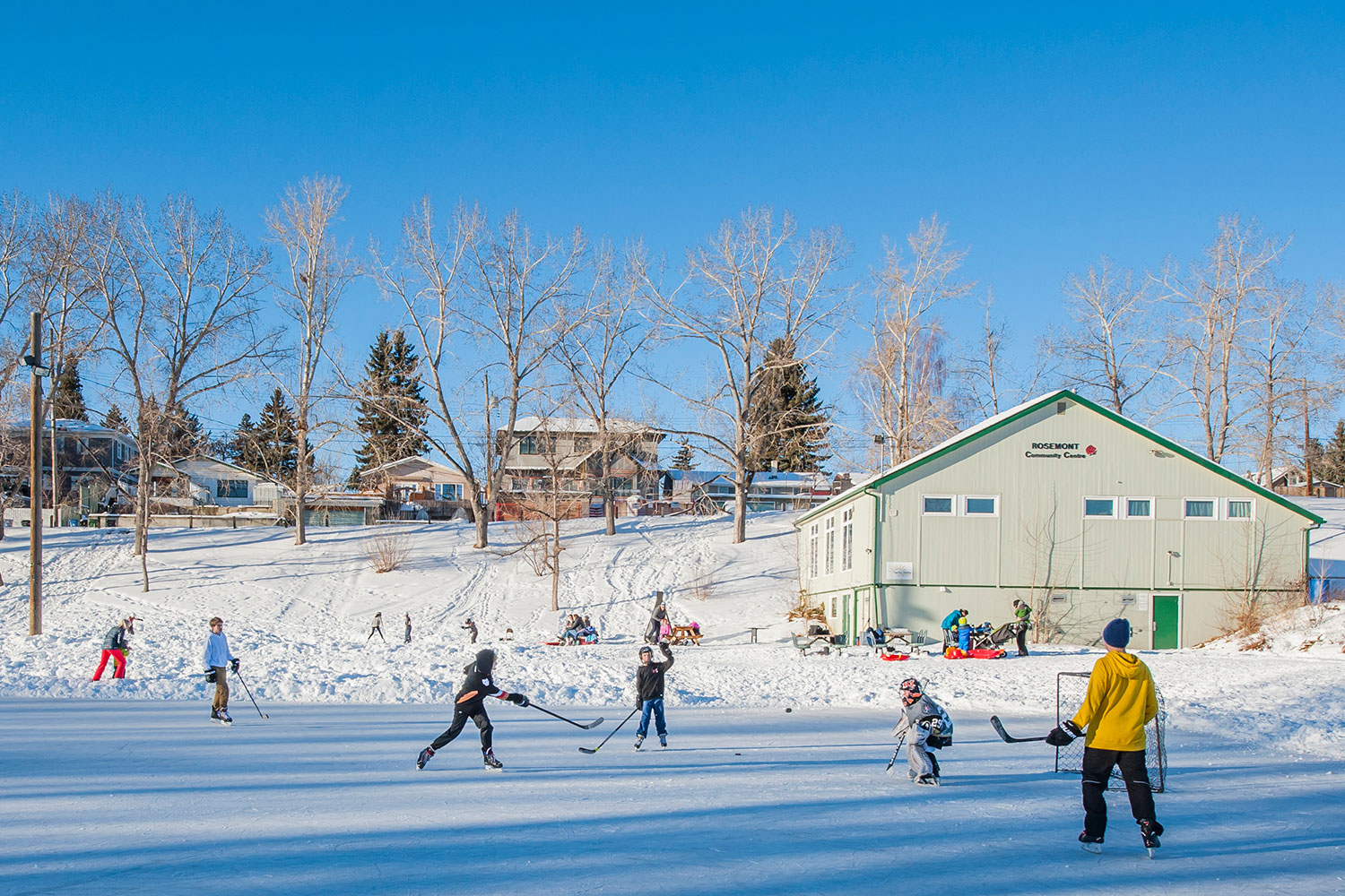 Volunteers put in hundreds of hours of work each year to keep community rinks across the city in tip-top shape for neighbourhood residents of all ages to enjoy.
Cody Stuart / CREB®Now