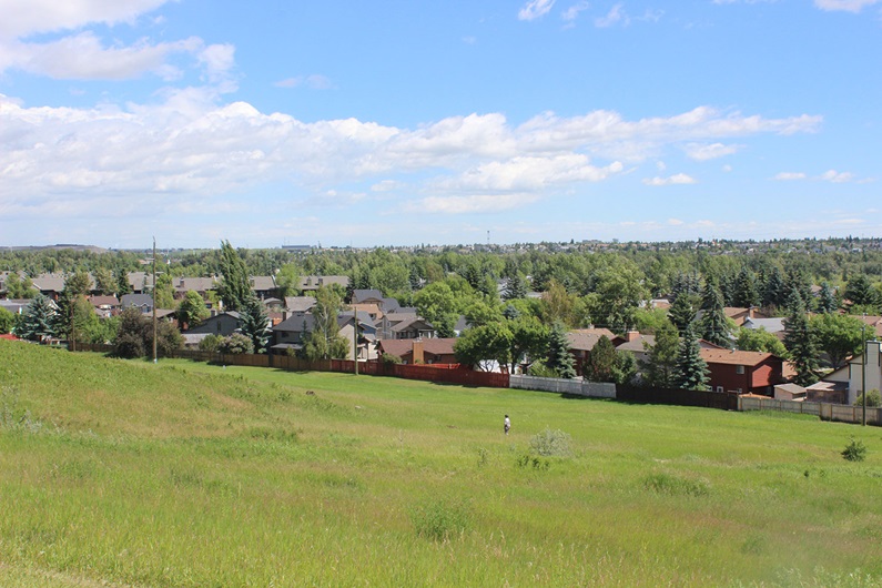 Having Fish Creek Provincial Park and the Bow River right in their backyard was a major selling point for many Deer Run residents when they moved to the community. 
Andrea Cox / For CREB®Now