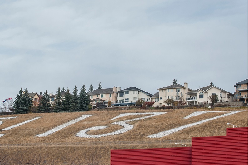 The giant numbers on the hill at Battalion Park are composed of 16,000 stones hauled and arranged by soldiers in 1991 to commemorate the four battalions of the Canadian Expeditionary Force that trained at that location before leaving to fight in the First World War.
Cody Stuart / CREB®Now
